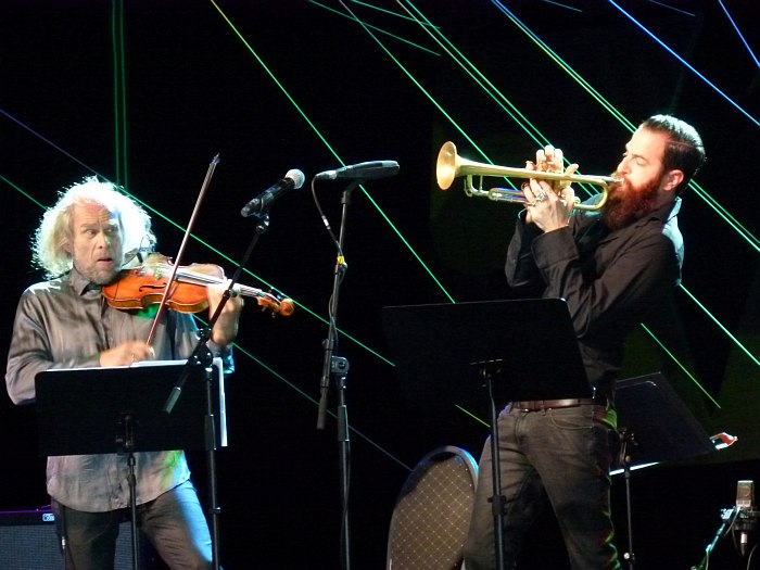 Andres Mustonen, Avishai Cohen