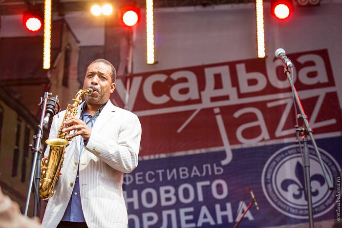 Дональд Харриисон на фестивале «Усадьба Jazz» в Архангельском (фото © Светлана Боброва)