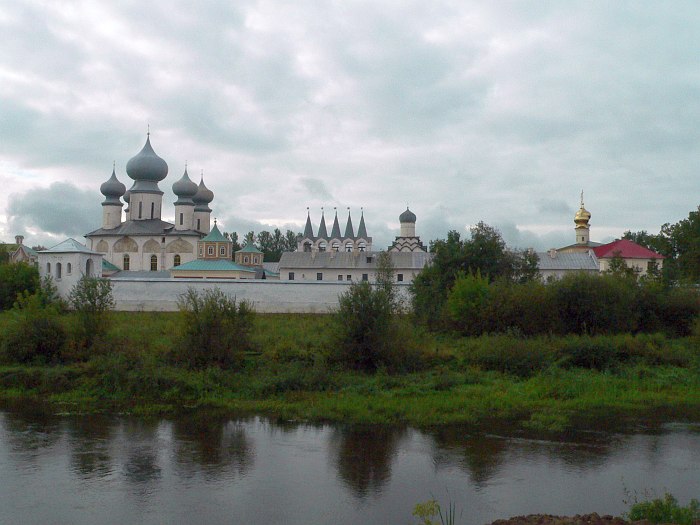 Тихвин (Ленинградская обл.)