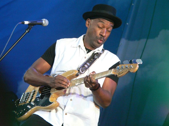 Marcus Miller (photo © Cyril Moshkow, 2007)