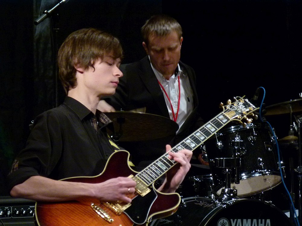 A 23-years-old Evgeny Pobozhiy with drummer Maxim Kabalskis on the stage of the Rostov Jazz Festival, 2012 (photo © Cyril Moshkow, Jazz.Ru Magazine)